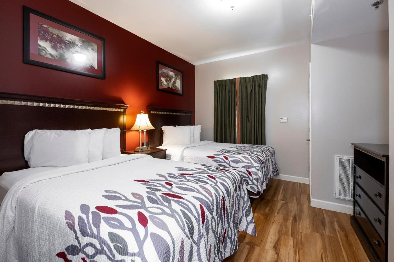 Red Roof Inn & Suites ウィルソン エクステリア 写真