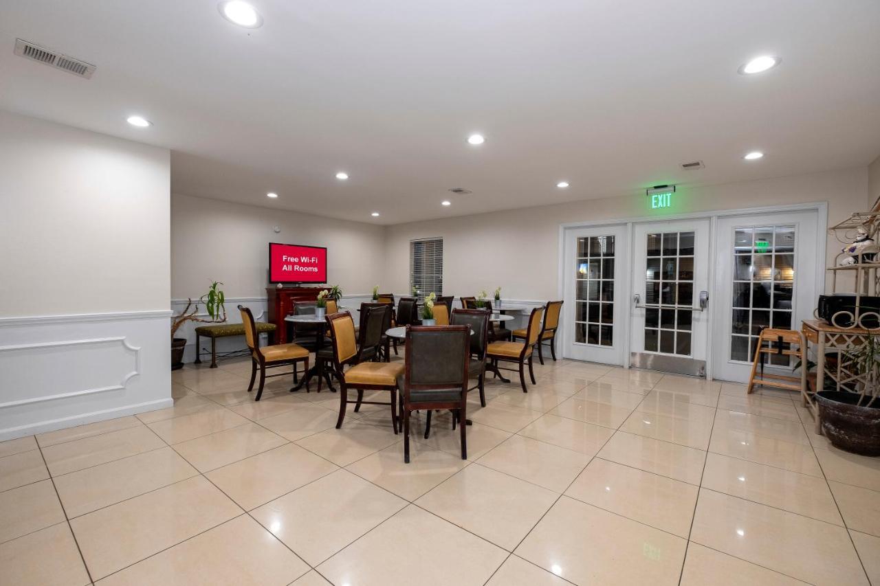 Red Roof Inn & Suites ウィルソン エクステリア 写真