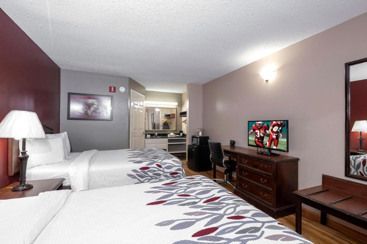 Red Roof Inn & Suites ウィルソン エクステリア 写真