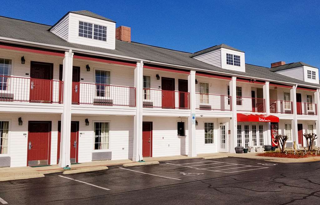 Red Roof Inn & Suites ウィルソン エクステリア 写真